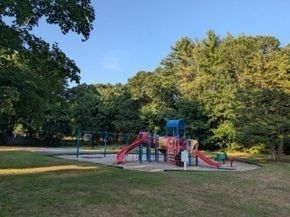 4 Allen Lane, Ipswich MA 01938