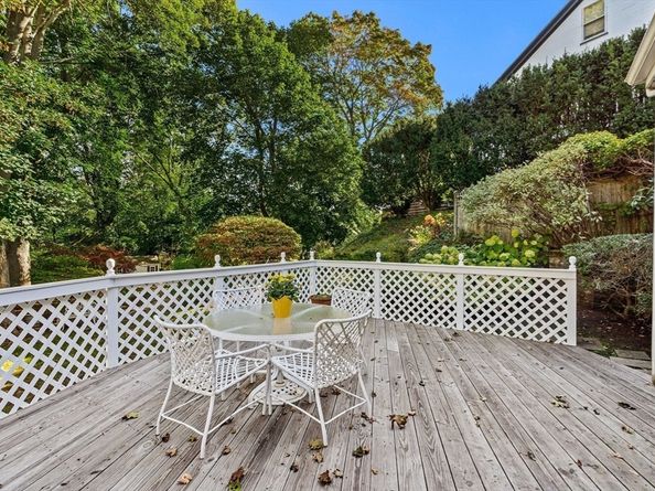 5 Elmwood Rd, Marblehead MA 01945