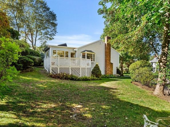 5 Elmwood Rd, Marblehead MA 01945