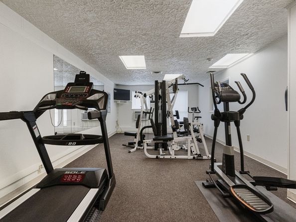 18 Shadowbrook Lane 40, Milford MA 01757