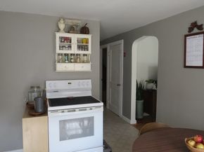 102 Ewing Dr, Stoughton MA 02072