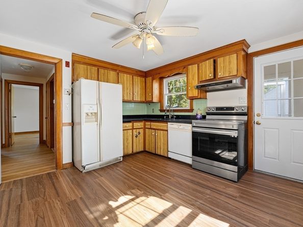 463 Lincoln St, Waltham MA 02451
