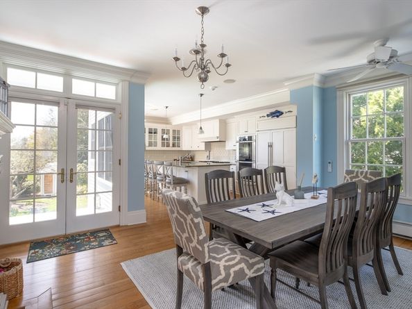 35 North St, Mattapoisett MA 02739