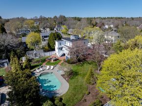 35 North St, Mattapoisett MA 02739