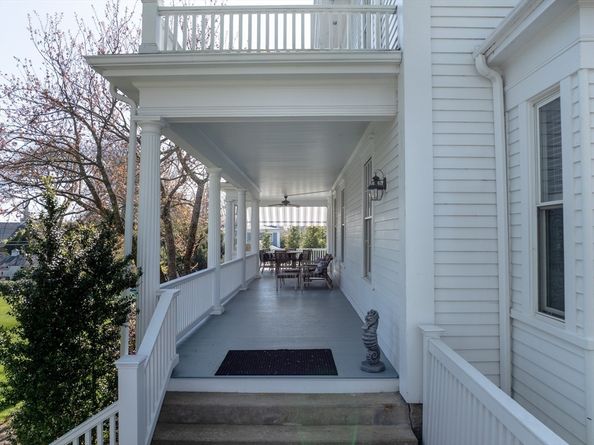 35 North St, Mattapoisett MA 02739