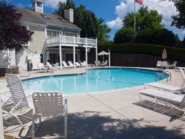 108 Abington Rd 108, Danvers MA 01923