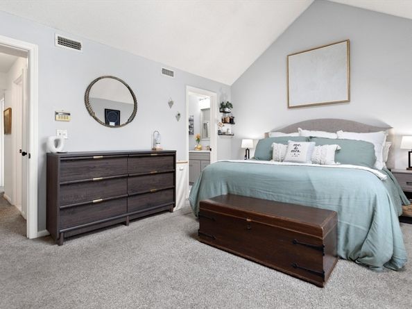 108 Abington Rd 108, Danvers MA 01923