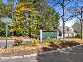 108 Abington Rd 108, Danvers MA 01923