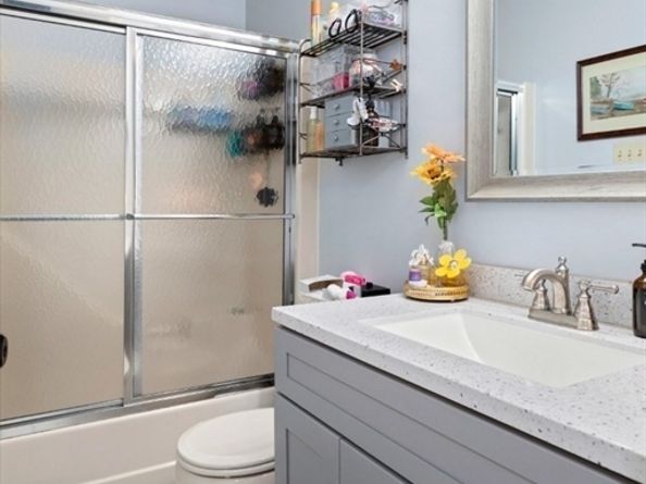 108 Abington Rd 108, Danvers MA 01923