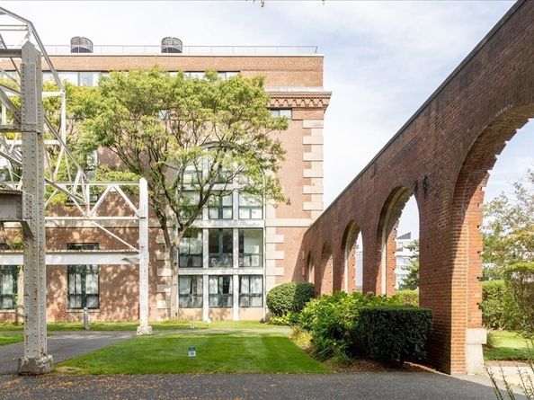 42 8th Street 5316, Boston MA 02129