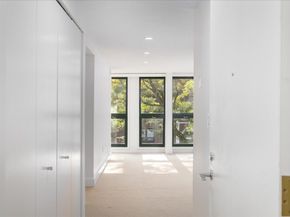 42 8th Street 5316, Boston MA 02129