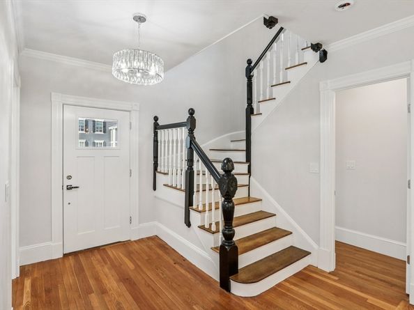 183 Temple St, Boston MA 02132