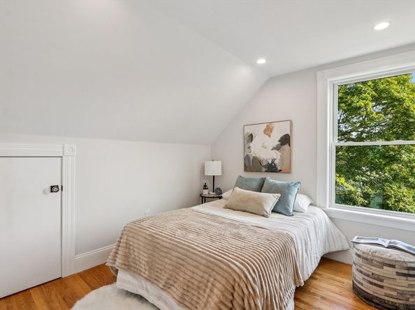 183 Temple St, Boston MA 02132