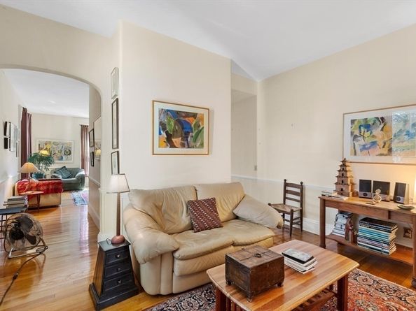 41 Dearborn St, Salem MA 01970