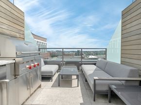 380 Harrison Ave PH2K, Boston MA 02118
