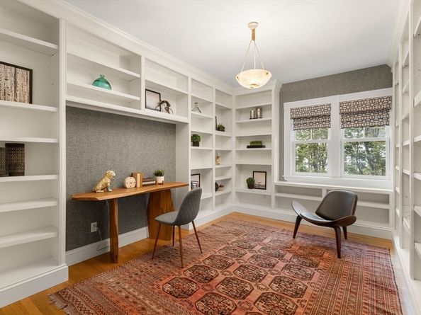 36 Allerton St, Brookline MA 02445
