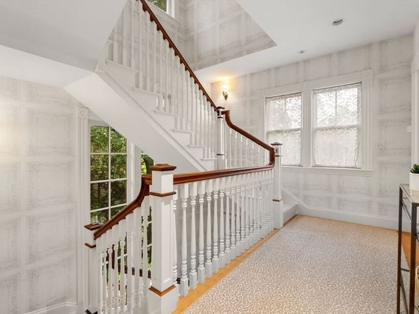 36 Allerton St, Brookline MA 02445