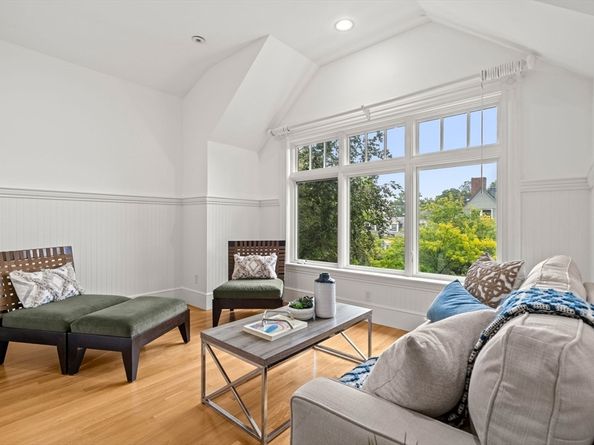 36 Allerton St, Brookline MA 02445