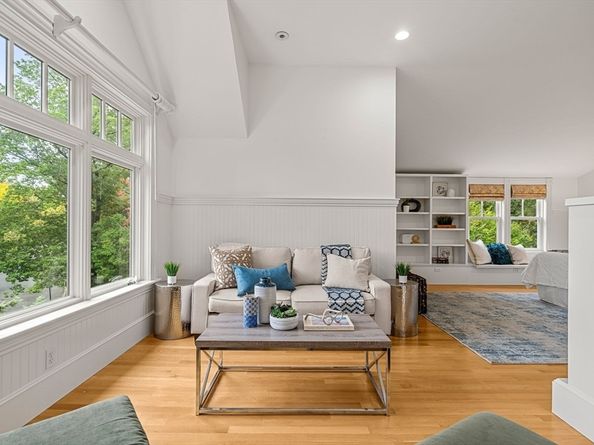 36 Allerton St, Brookline MA 02445