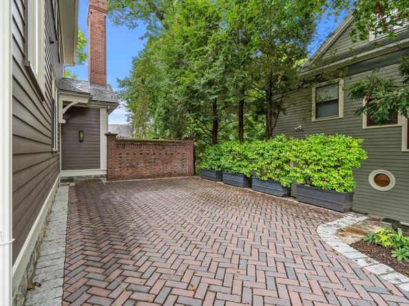 36 Allerton St, Brookline MA 02445