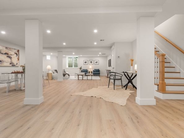 172 Westminster Ave 1, Watertown MA 02472
