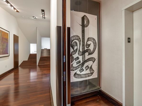 42 Chauncy 8A, Boston MA 02111