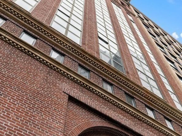 42 Chauncy 8A, Boston MA 02111