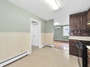 18 Cherry St, Gloucester MA 01930