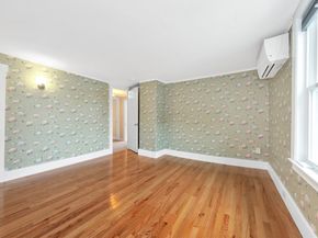 18 Cherry St, Gloucester MA 01930