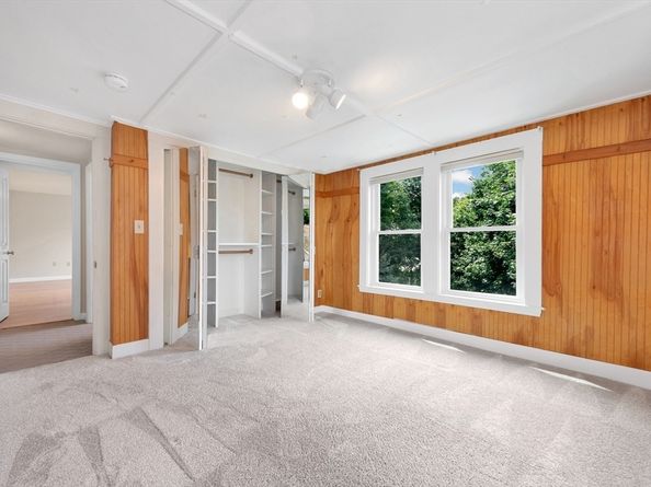 18 Cherry St, Gloucester MA 01930