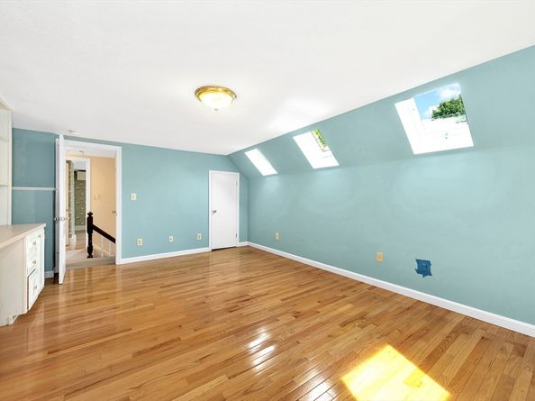 18 Cherry St, Gloucester MA 01930