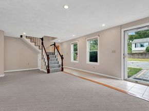 18 Cherry St, Gloucester MA 01930