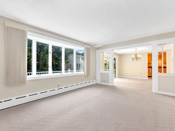 18 Cherry St, Gloucester MA 01930