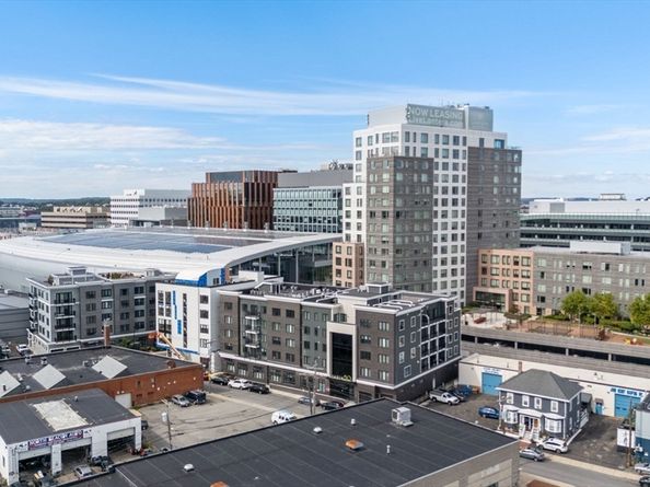50 Hichborn St 101, Boston MA 02135