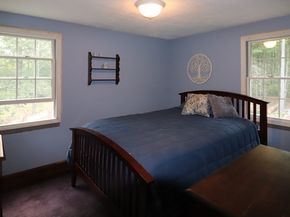 21 Bennett Rd, Rochester MA 02770