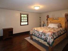 21 Bennett Rd, Rochester MA 02770
