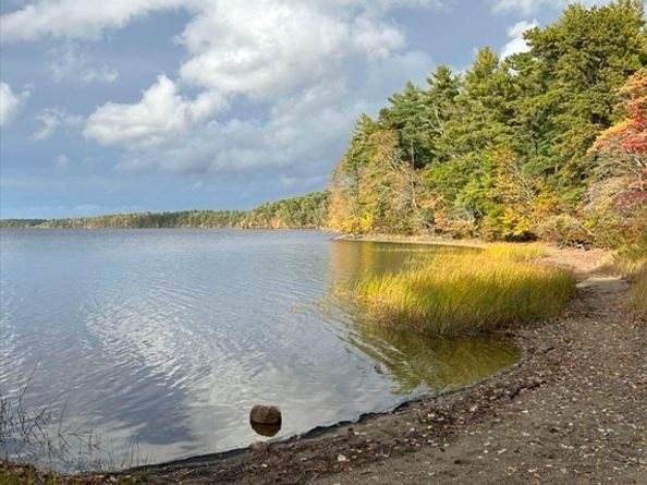 21 Bennett Rd, Rochester MA 02770