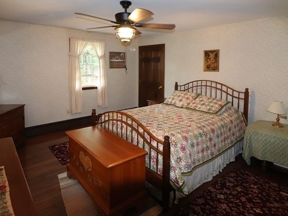21 Bennett Rd, Rochester MA 02770
