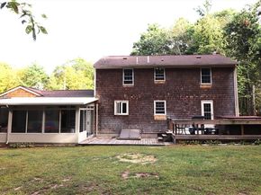 21 Bennett Rd, Rochester MA 02770