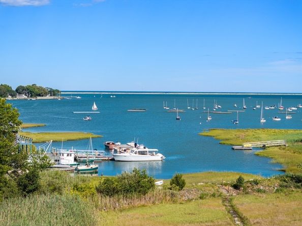 535 Washington Street, Duxbury MA 02332