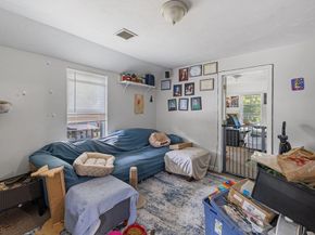 83 W Grove St, Middleboro MA 02346
