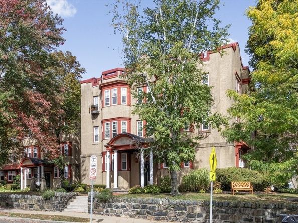569 Franklin St 3, Melrose MA 02176