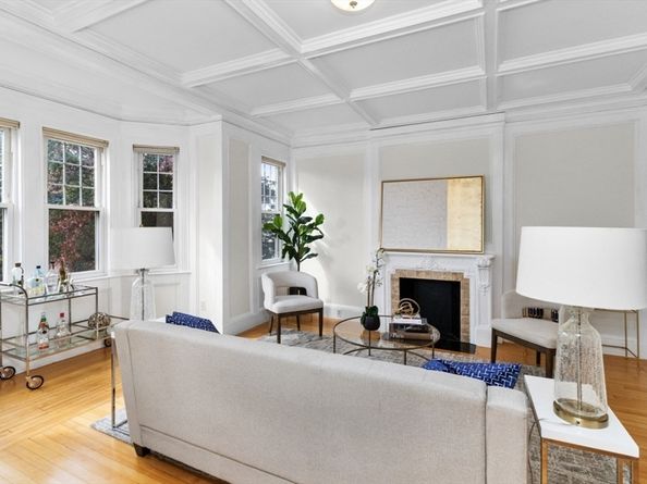 569 Franklin St 3, Melrose MA 02176