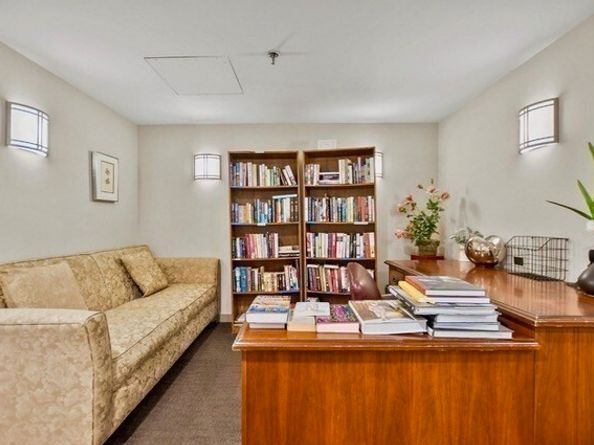 183 Oak Street 205C, Newton MA 02464
