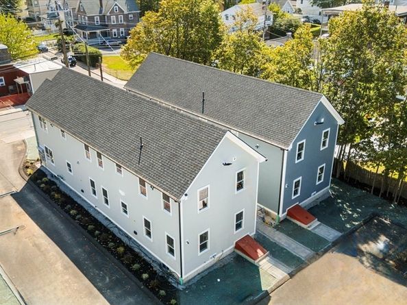 71 Readville St B, Boston MA 02136