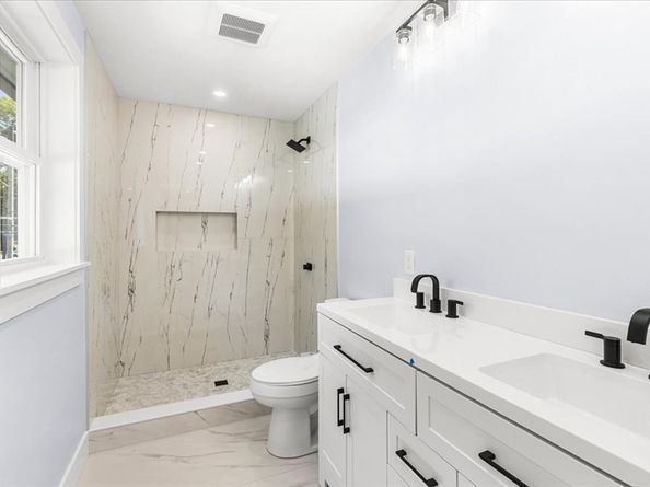 71 Readville St B, Boston MA 02136