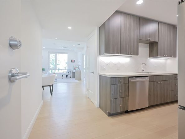 368 Pleasant St 204, Malden MA 02148