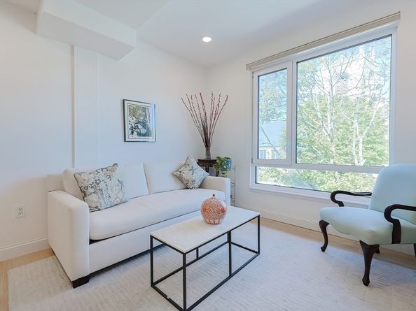368 Pleasant St 204, Malden MA 02148