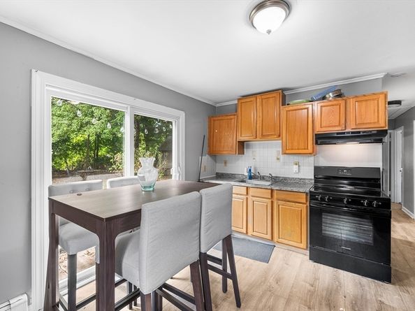 42 Amherst Rd, Stoughton MA 02072