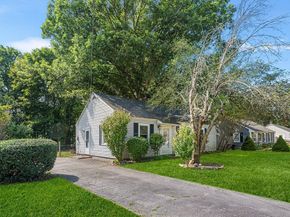 42 Amherst Rd, Stoughton MA 02072